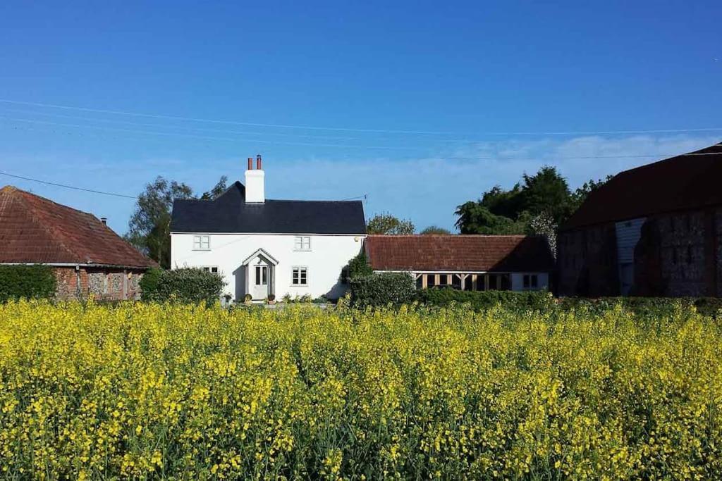 The Stables, Relax In 5 Star Style And Comfort With Lovely Walks All Around Maplestead 외부 사진